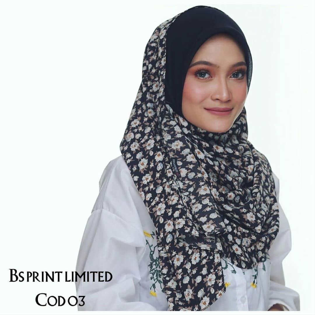 Atyra Scarf Muslimah Fashion Scarves On Carousell