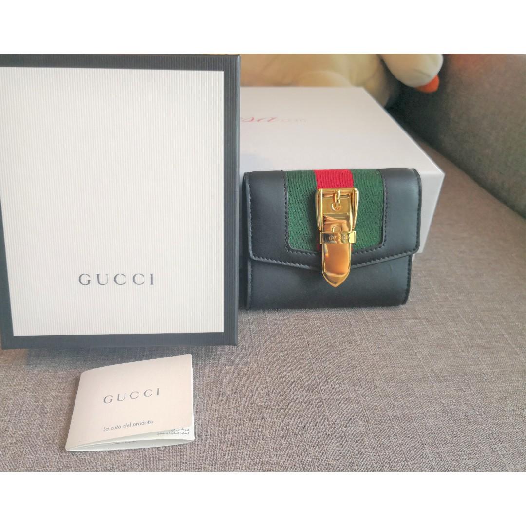 sylvie wallet