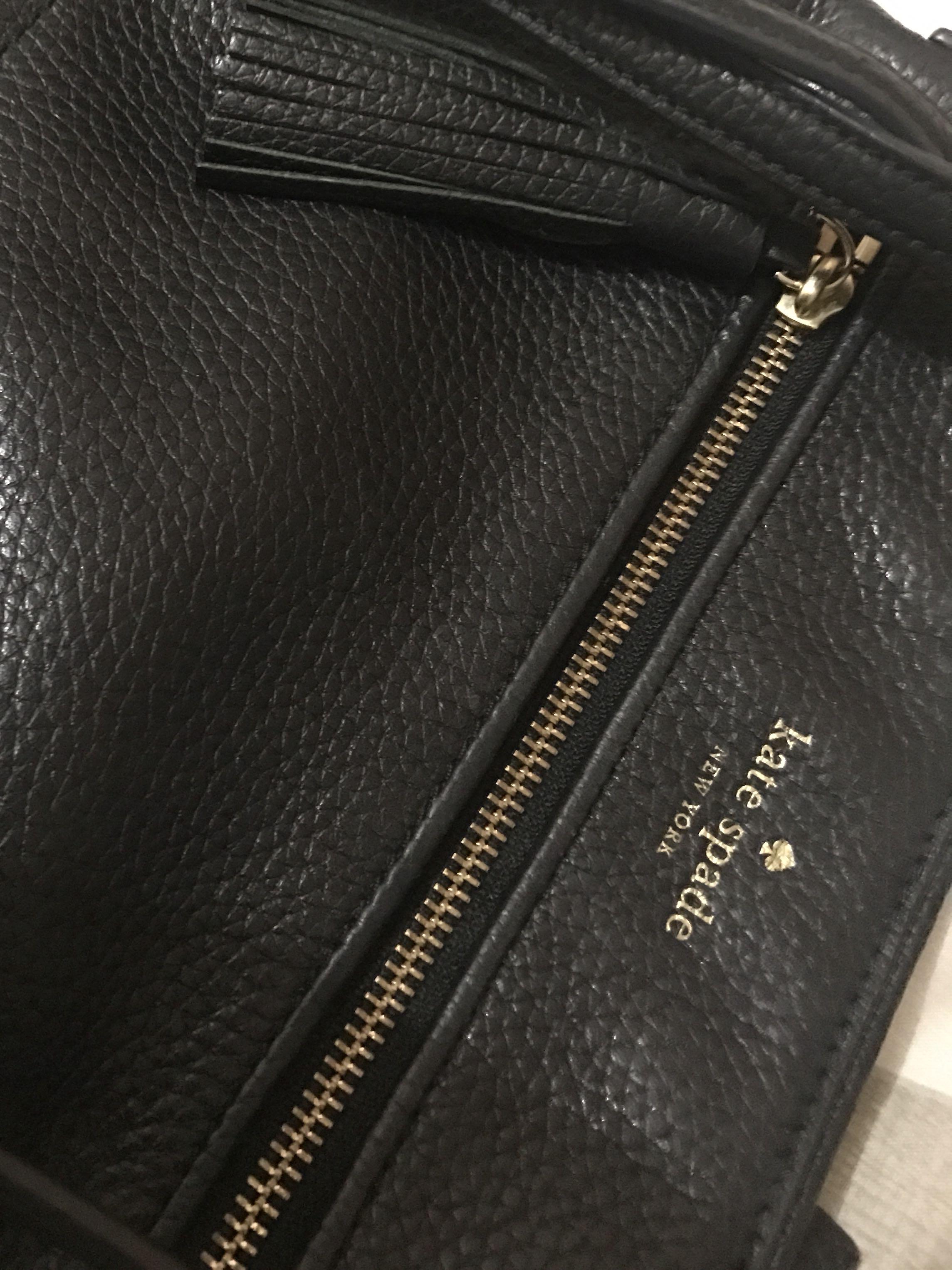 Kate spade black purse top with tassel