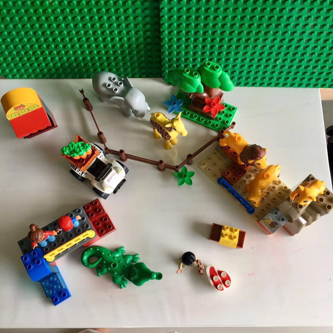 Lego Feeding Zoo 5634, Hobbies & Toys, & Games on Carousell