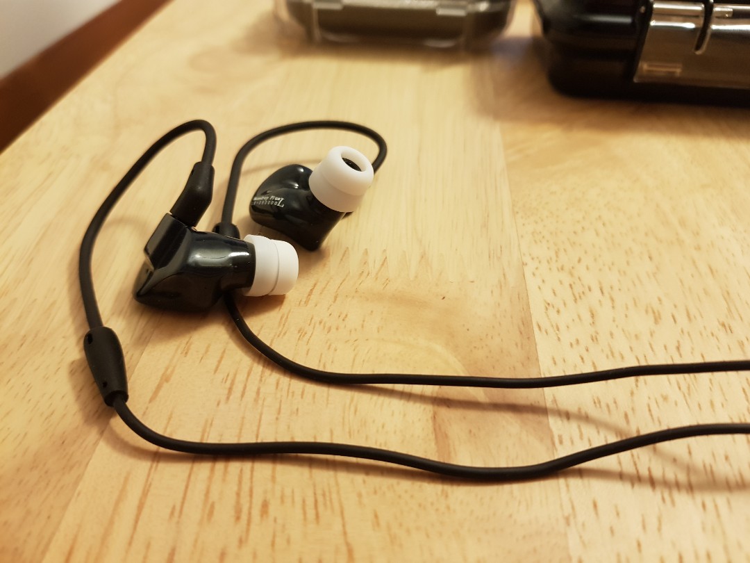 Massdrop plus universal best sale iems