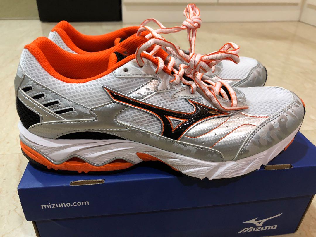 Mizuno- Wave Glory Wide, Sports Equipment, Sports u0026 Games, Water Sports on  Carousell
