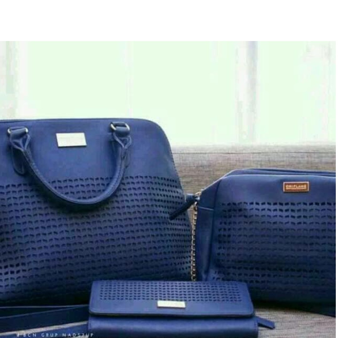 oriflame navy blue bag