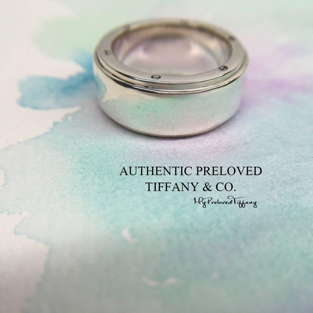 Tiffany store metropolis ring