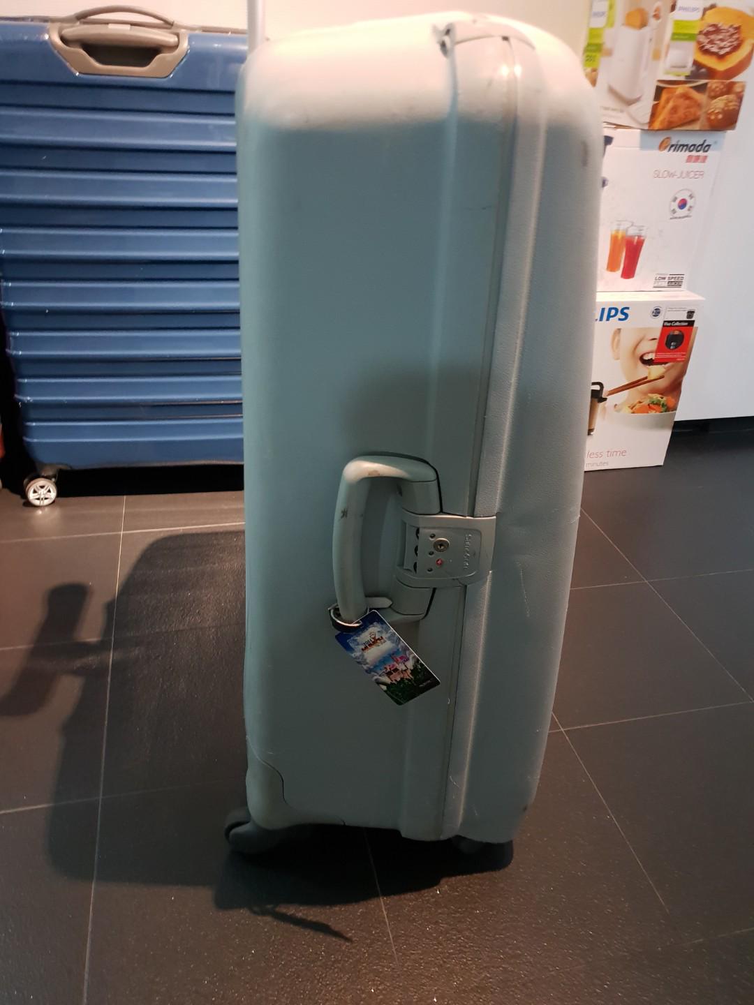 Samsonite zipperless luggage (hard case), Hobbies & Toys, Travel