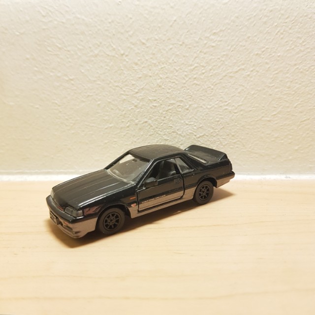 Tomica Limited Skyline R31 Gts X Hobbies Toys Toys Games On Carousell