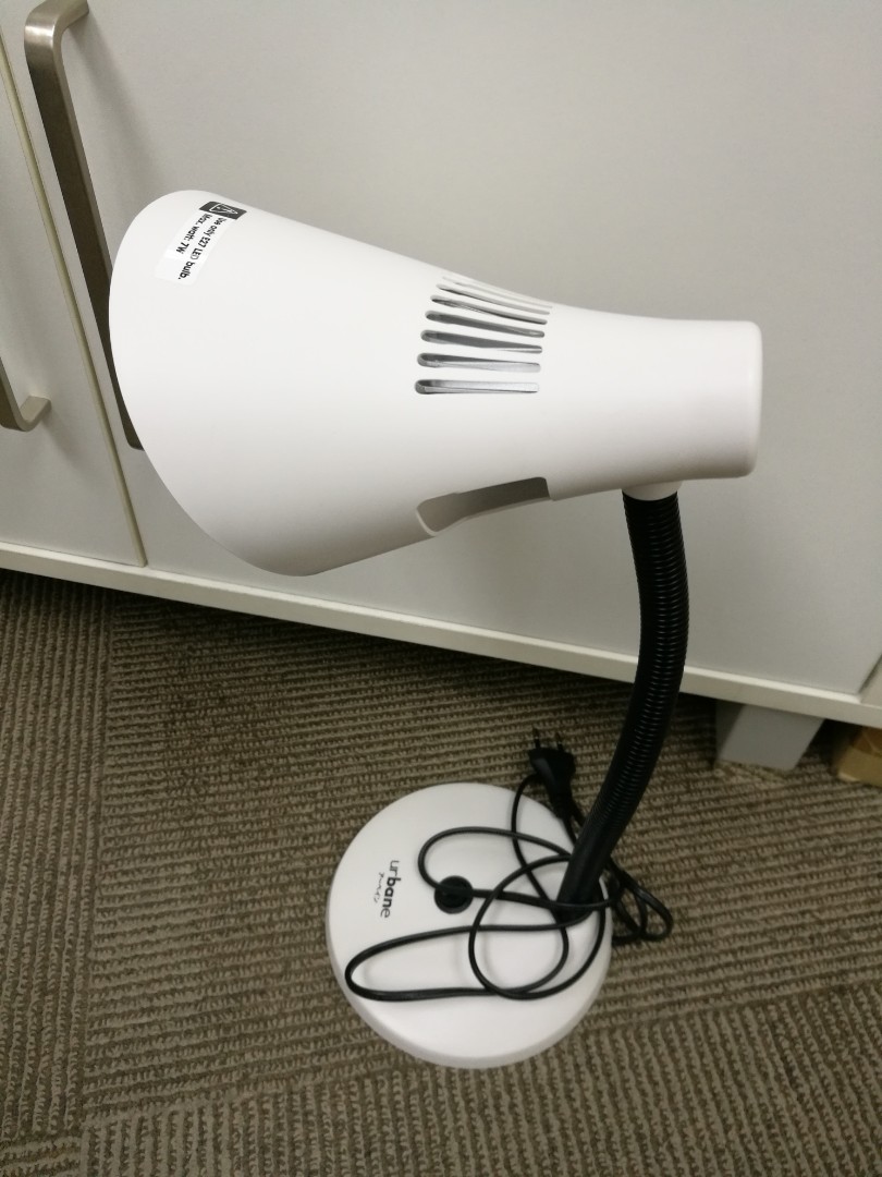 Urbane led table lamp