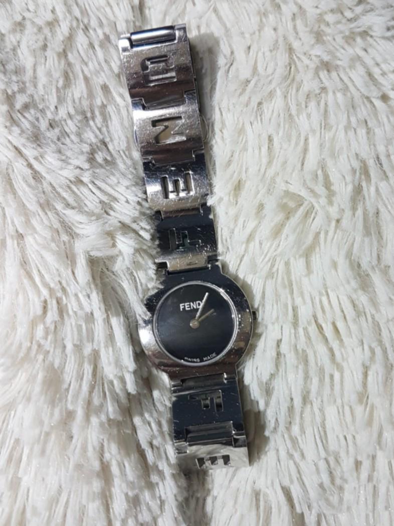 Auth Fendi Sapphire Crystal 3 Atm Luxury Watches on Carousell
