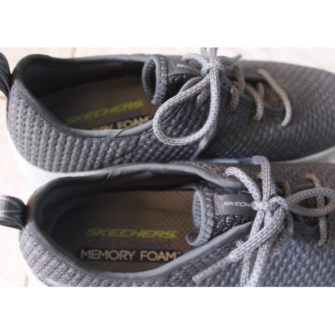 skechers memory foam mens silver