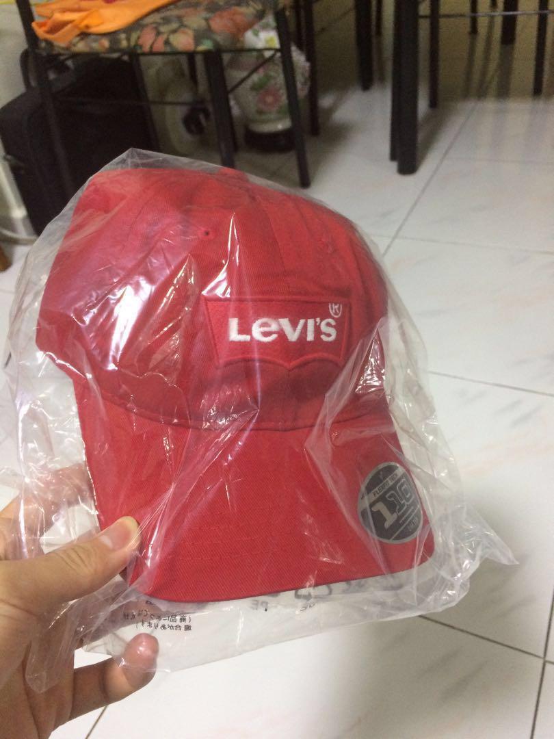 Levi's Cap, Men's Fashion, Watches & Accessories, Caps & Hats on Carousell