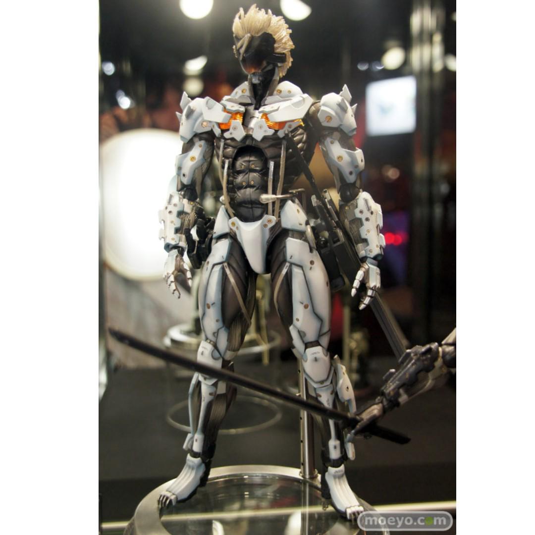 Play arts deals kai raiden white