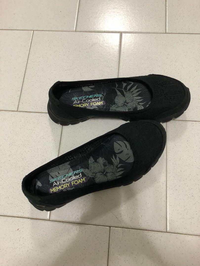 Skechers black online casual shoes ladies