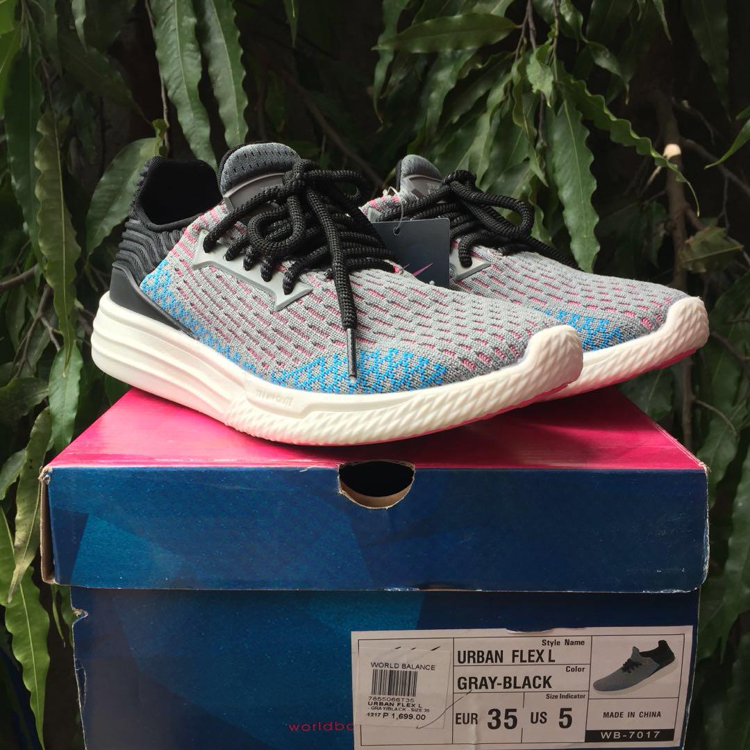 world balance tennis shoes