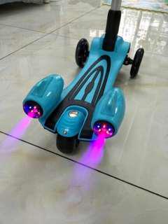 😍🛍Children scooter🤠