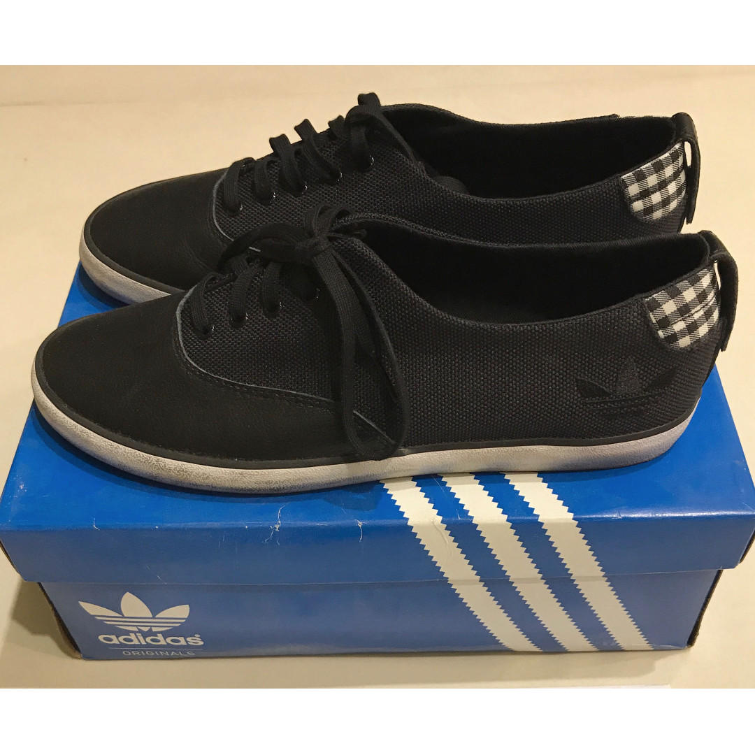 SALE Adidas Azurine Low Women's 7.5, Women's Fashion, Footwear, Sneakers on Carousell