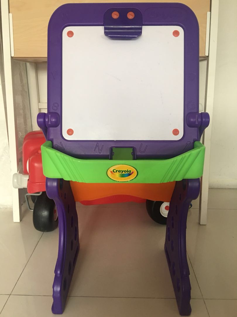 crayola art easel with stool