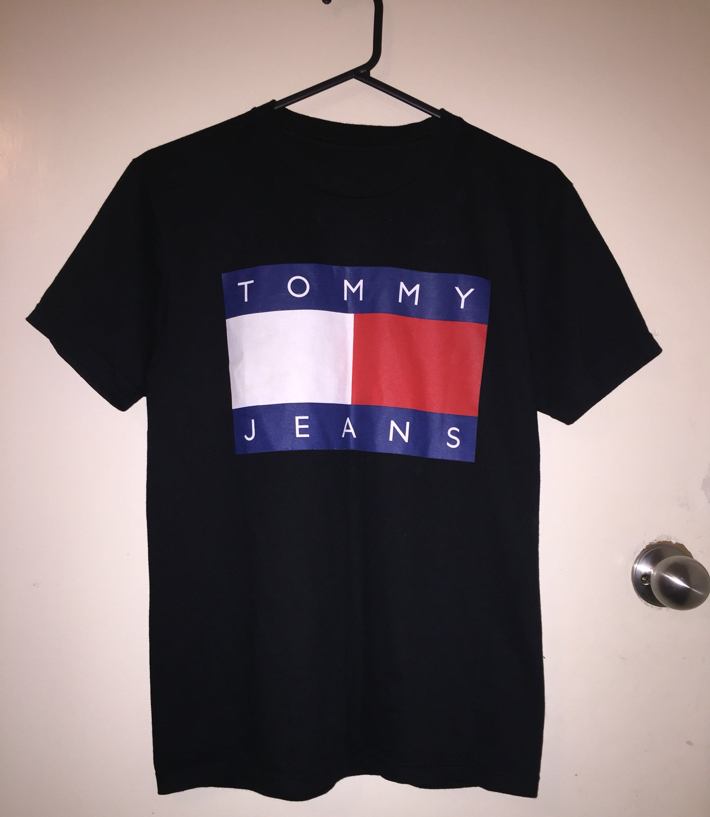 tommy hilfiger fake t shirt