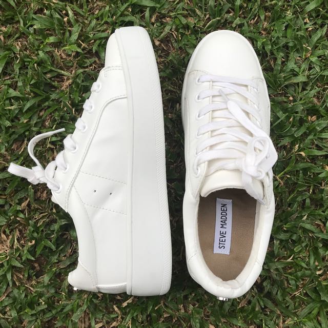 steve madden white leather shoes