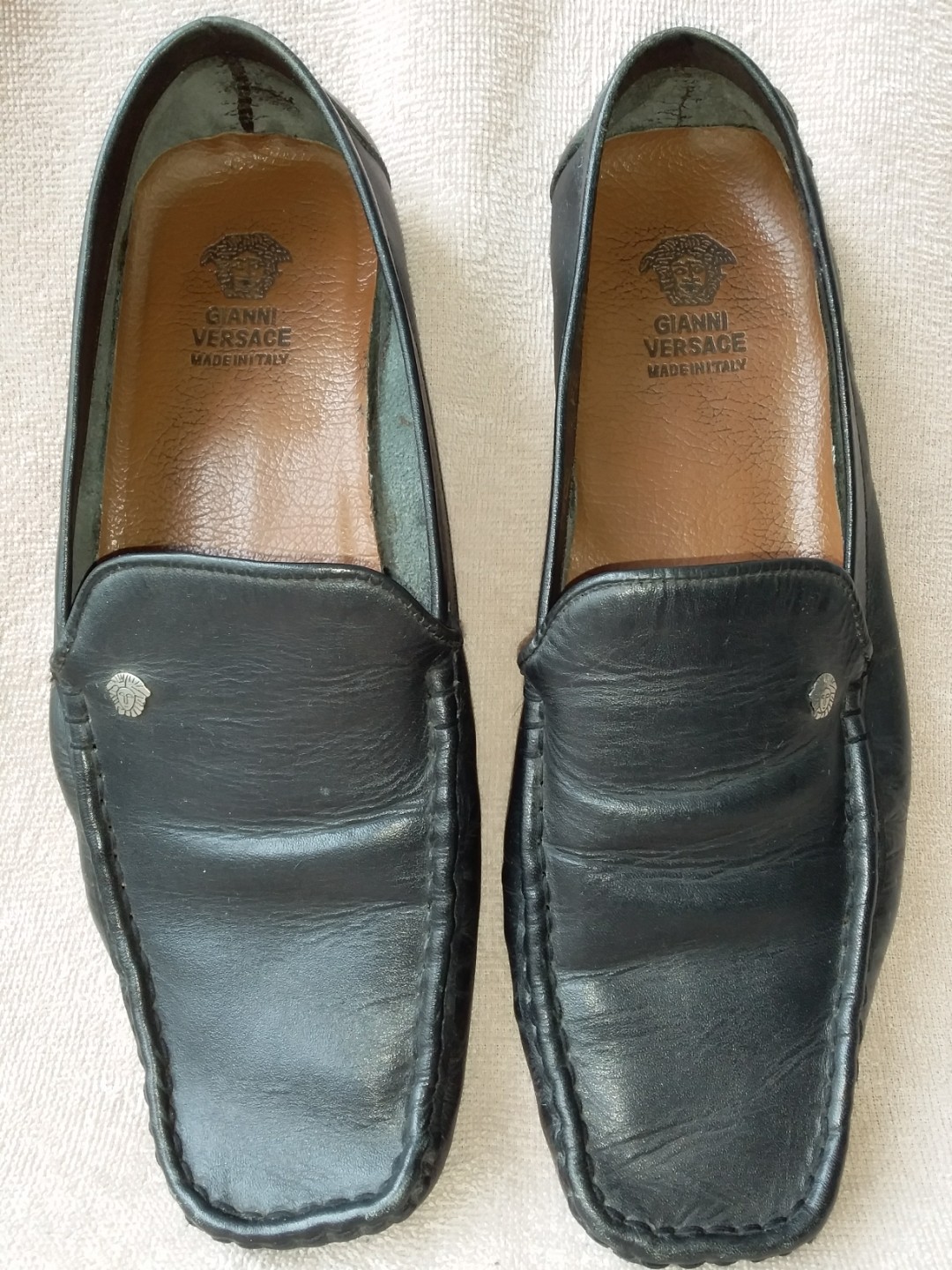Fashion style Versace gianni shoes for girls Fashion week Versace gianni shoes for woman