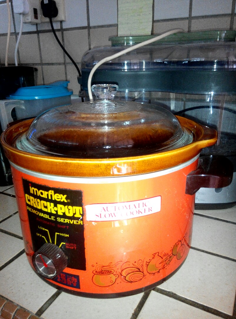 Imarflex Made in Japan slow cooker, TV & Home Appliances, Kitchen