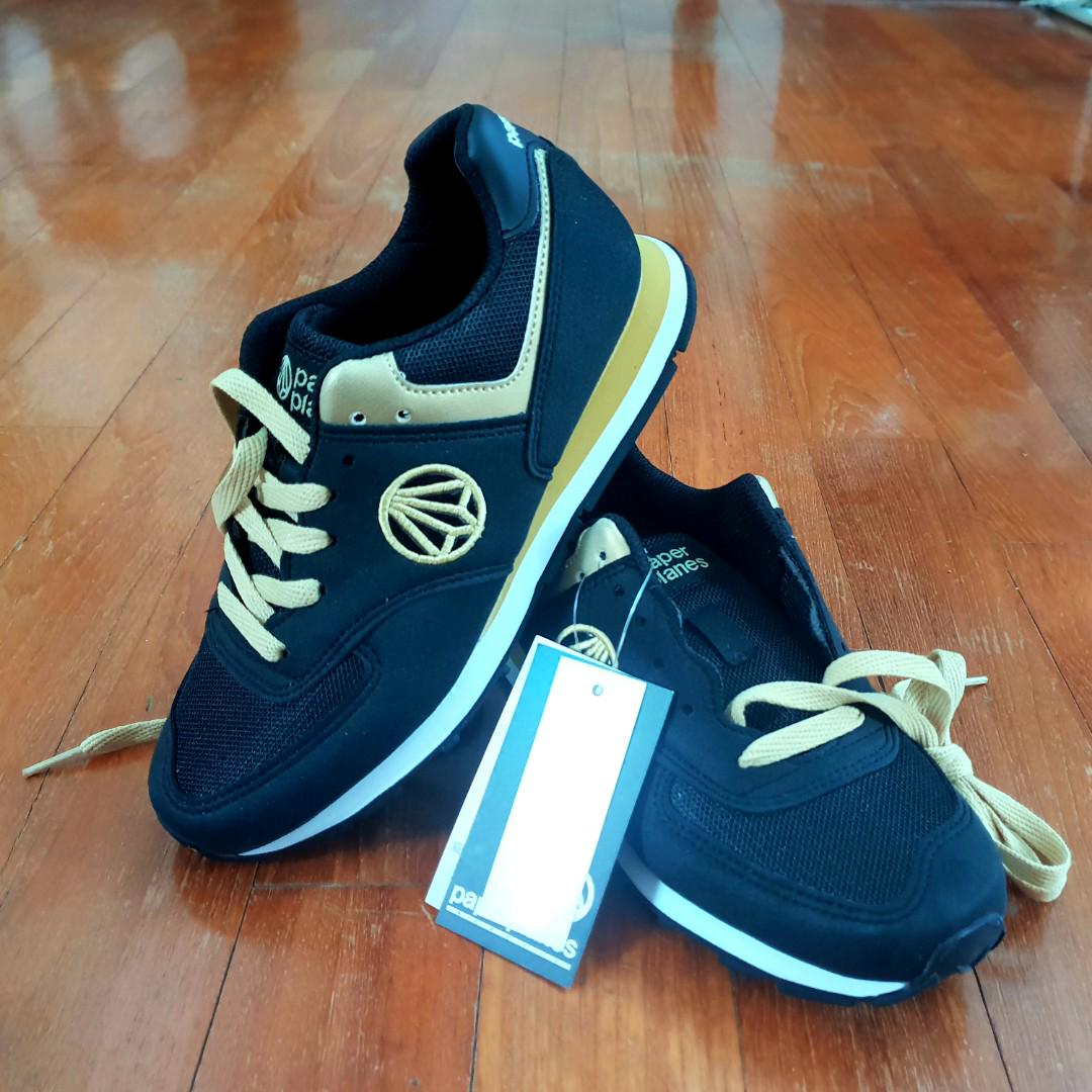 black gold running shoes