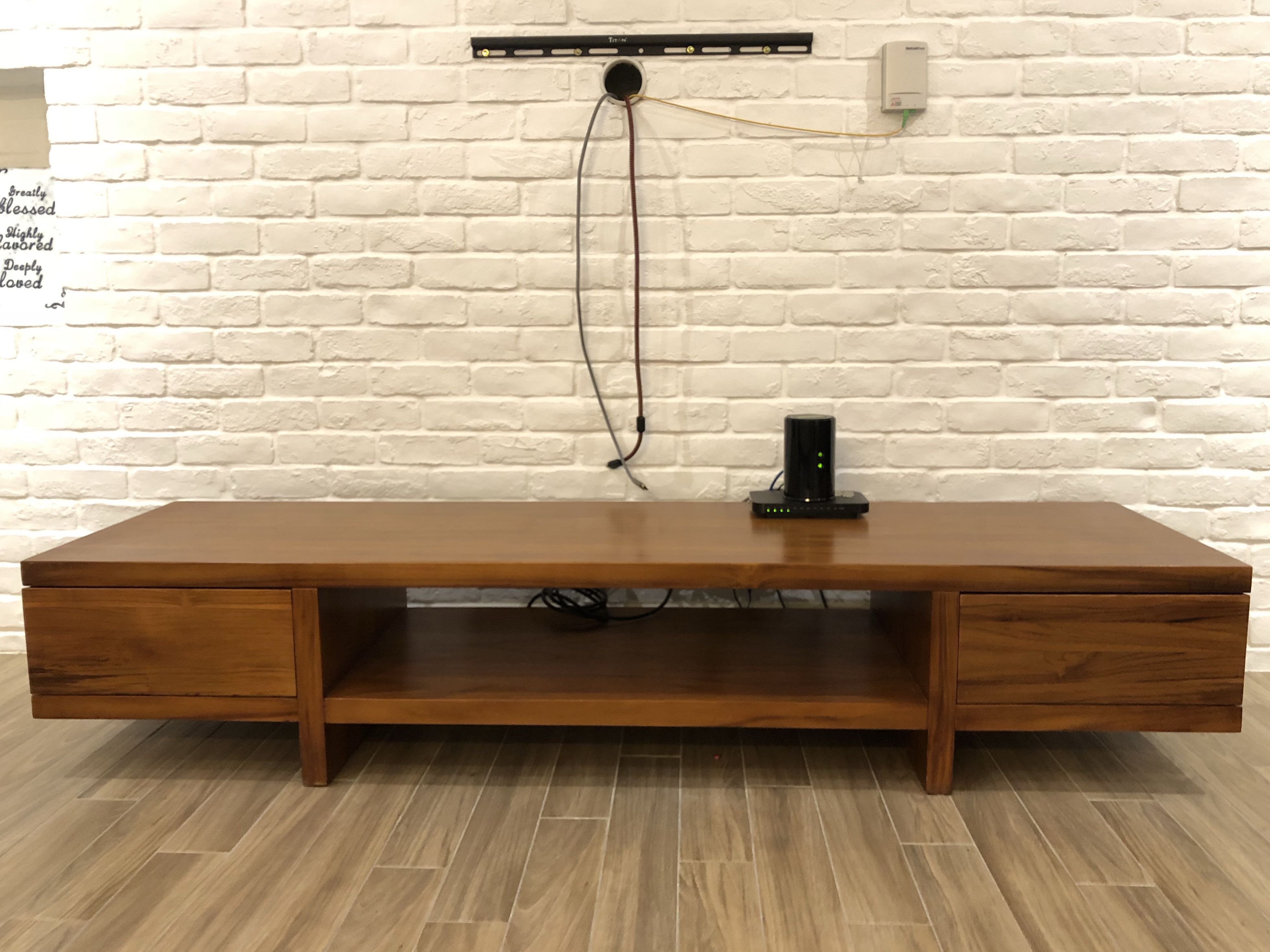 Scanteak tv deals console