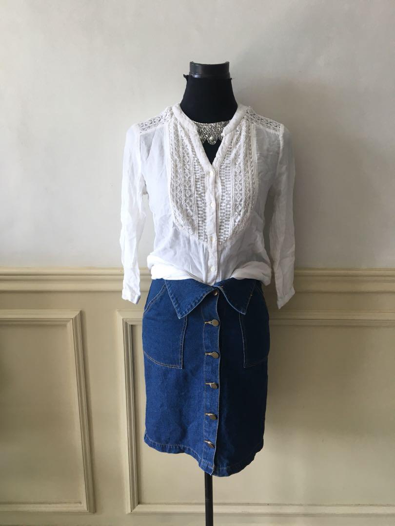 White long sleeves (Category: Longsleeves) located in Manila. Submitted by apple_up (Listing ID 177935134, Image 2). Description: .