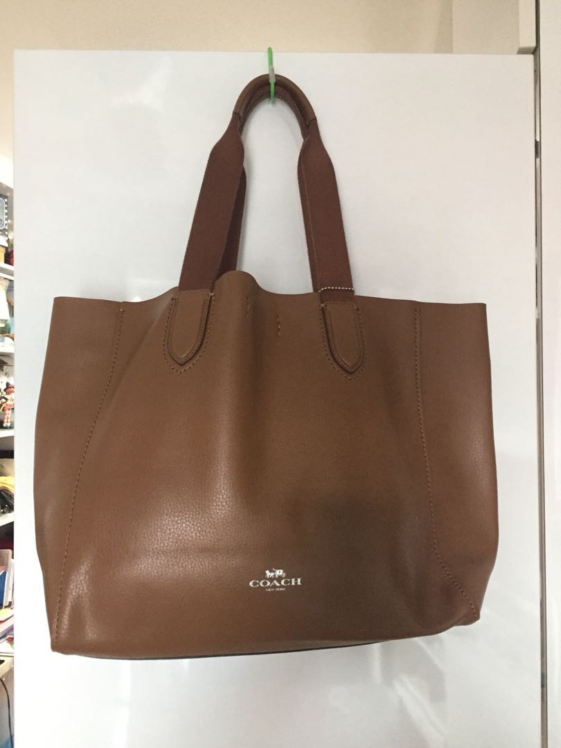 coach derby tote