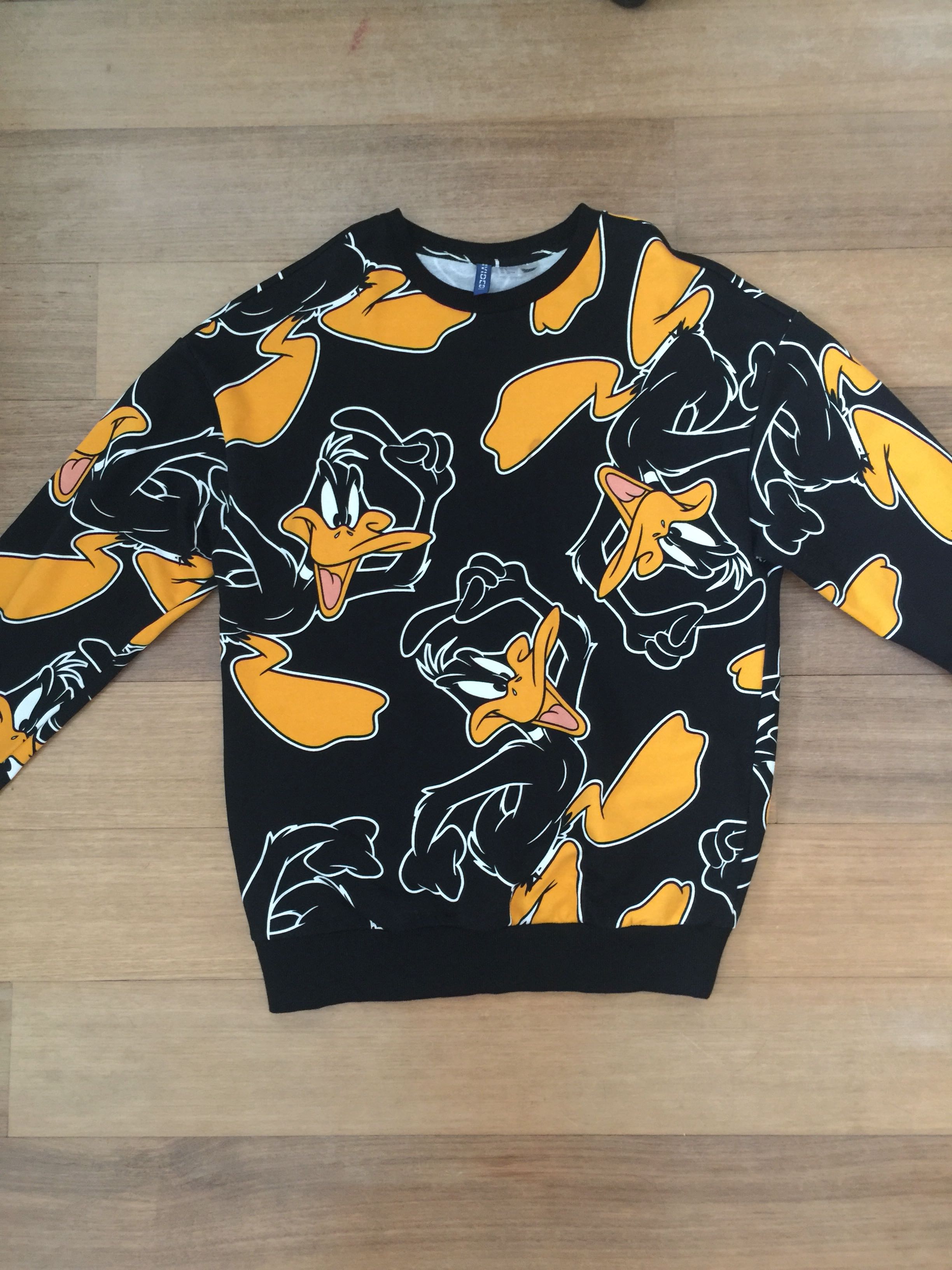 Looney tunes online sweater h&m