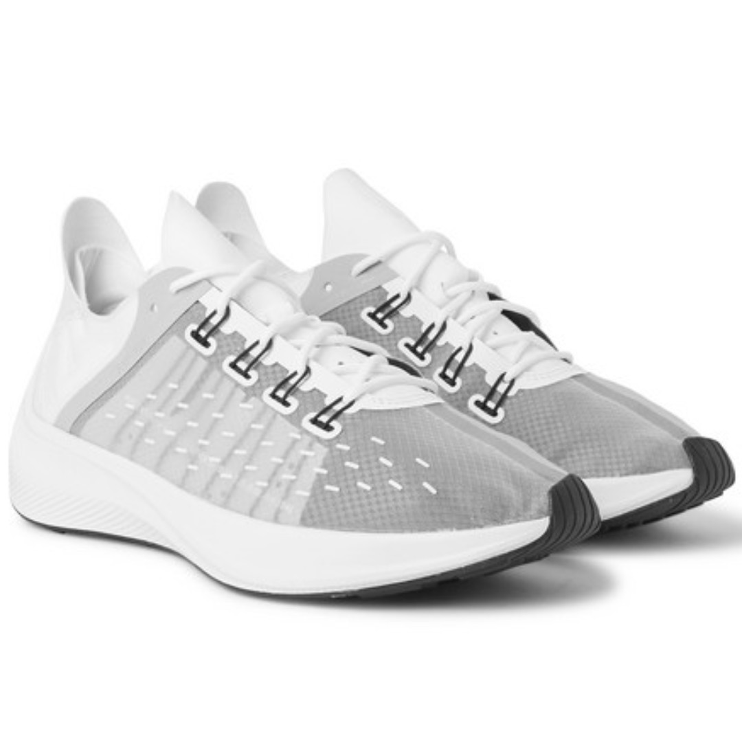 nike black and grey future fast racer trainers