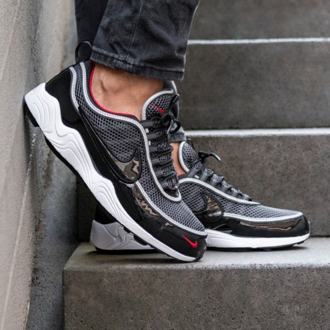 nike spiridon black