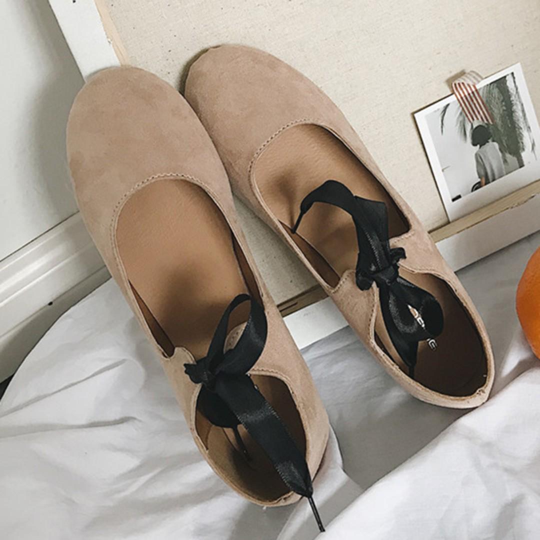 Trendy flat online shoes 2018
