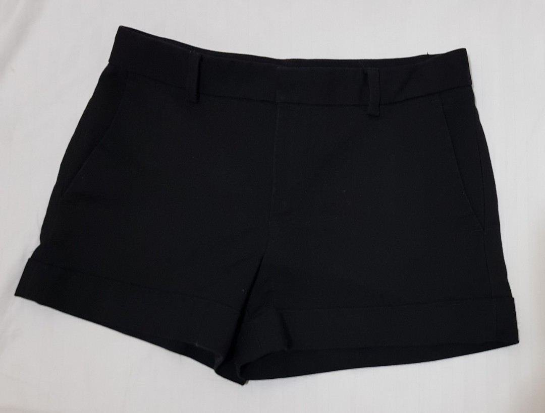 zara black shorts