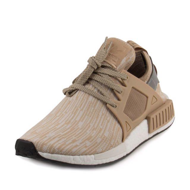 black adidas primeknit