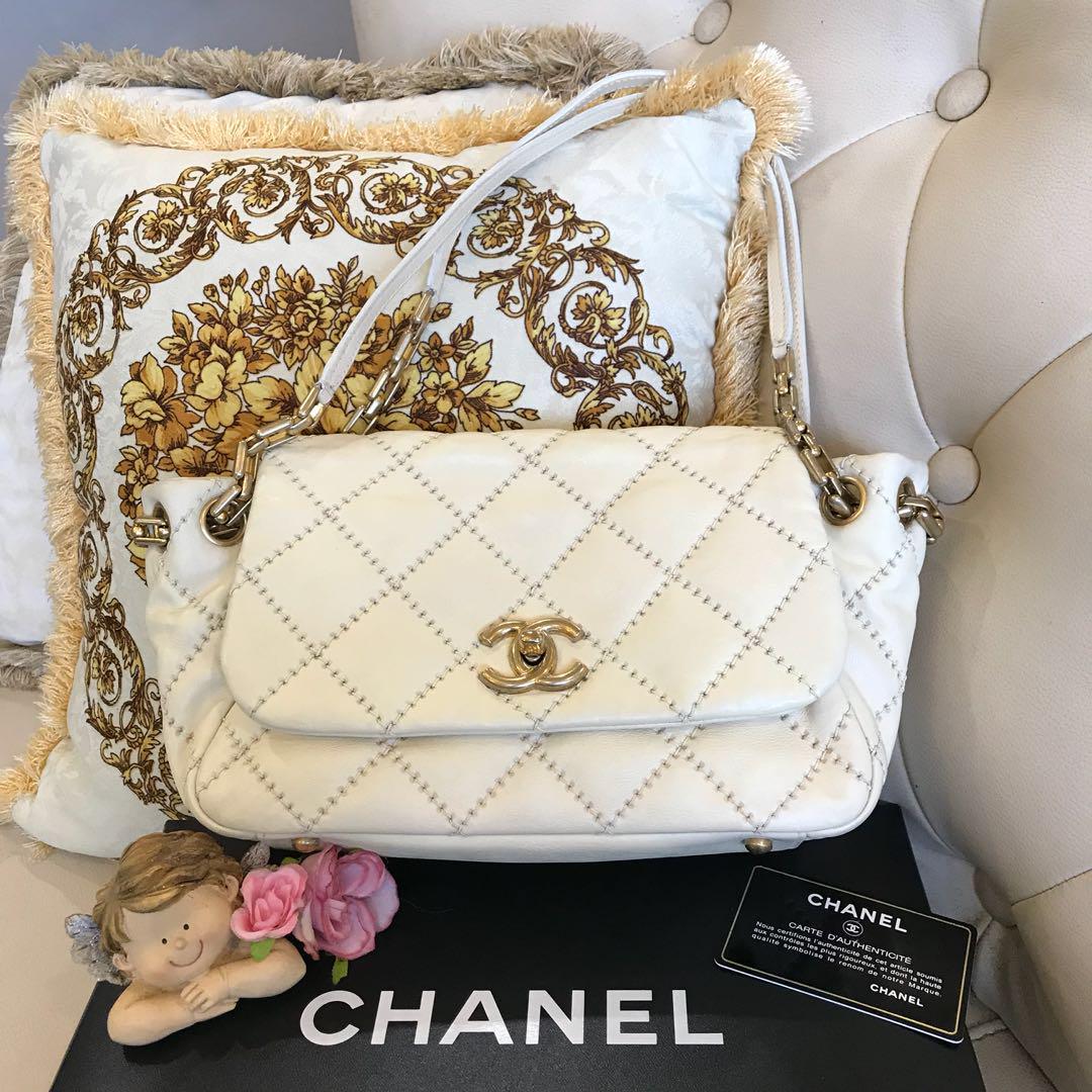 Authentic CHANEL Beige Quilted Leather Retro Chain Accordion Flap Bag,  Luxury, Bags & Wallets on Carousell