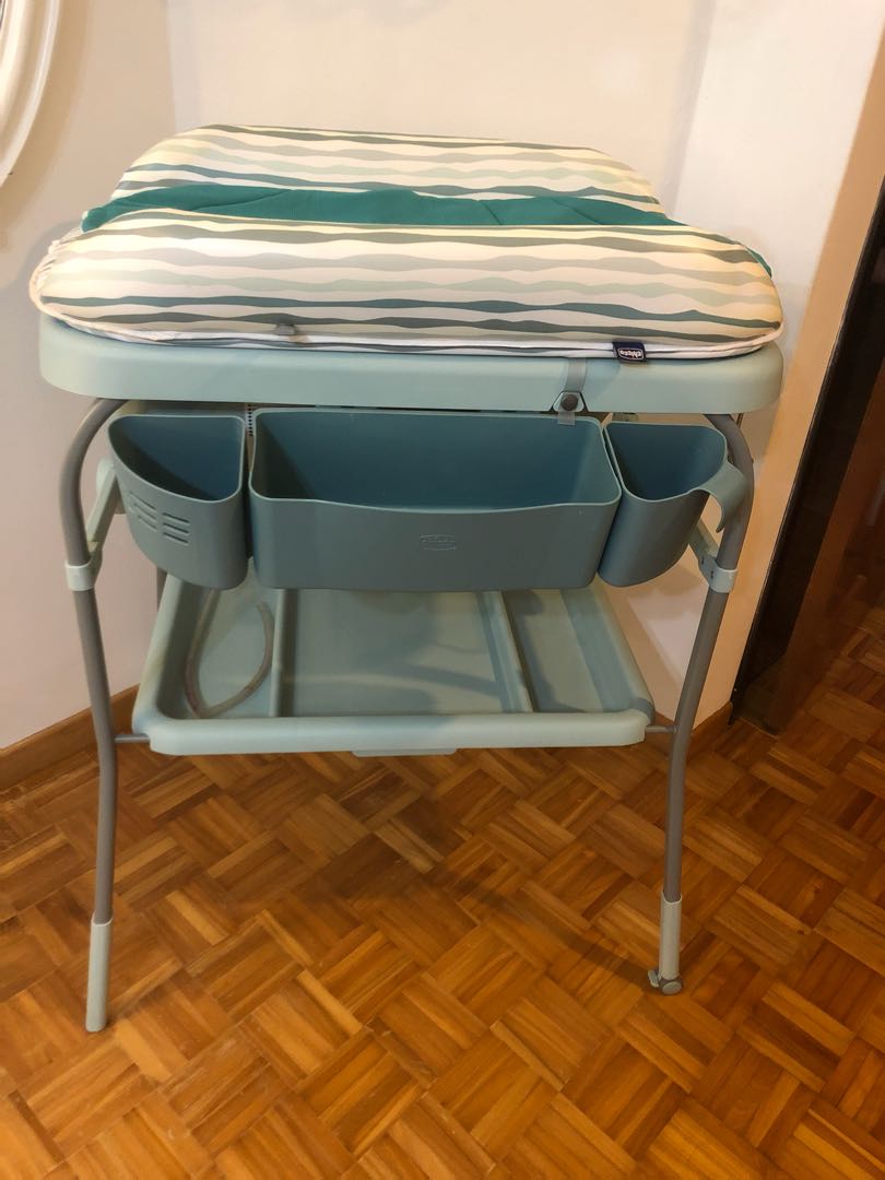 chicco changing station