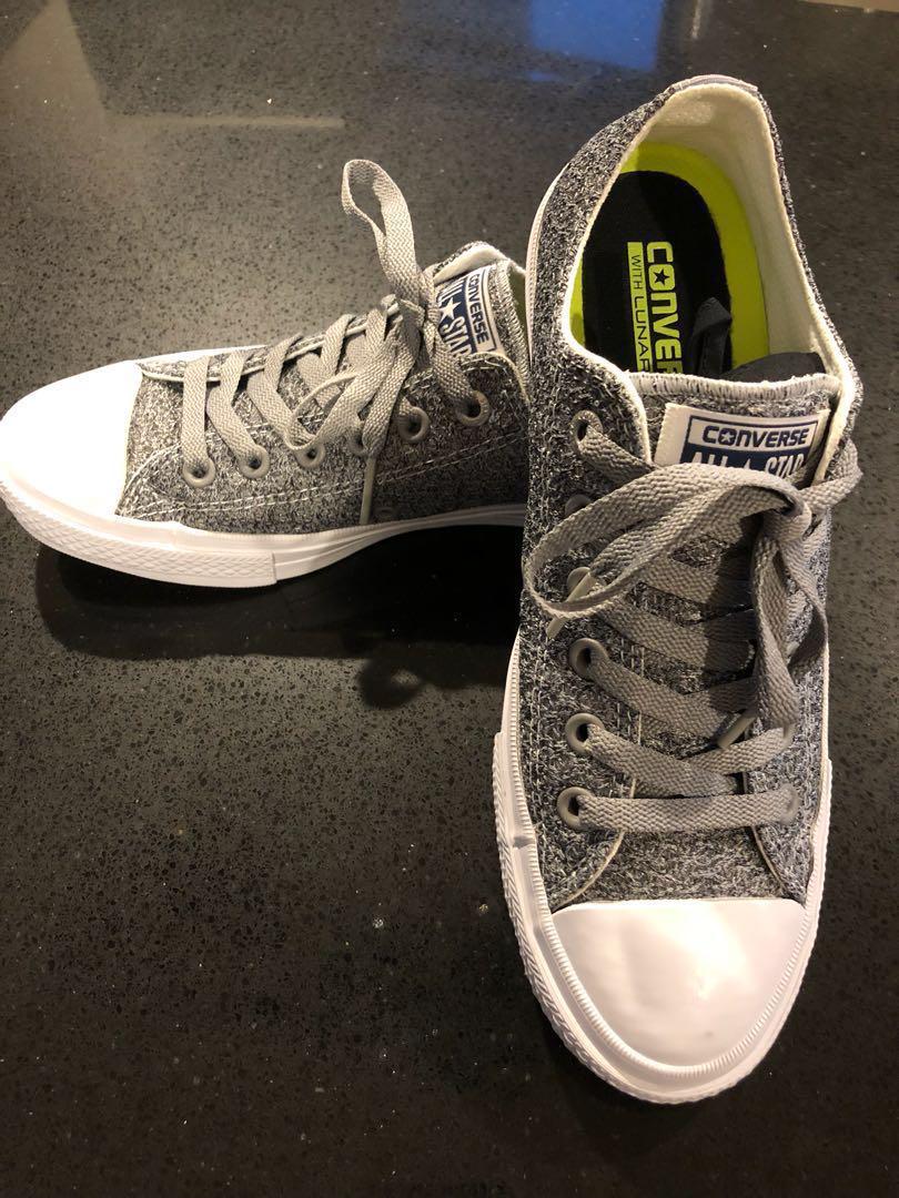 Converse Sneakers (Chuck Taylor edition) Size: 39.5, Women's Fashion,  Shoes, Sneakers on Carousell