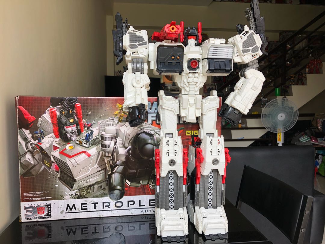 hasbro metroplex