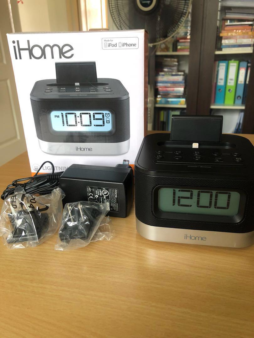 iHome FM Stereo Clock Radio iPL10