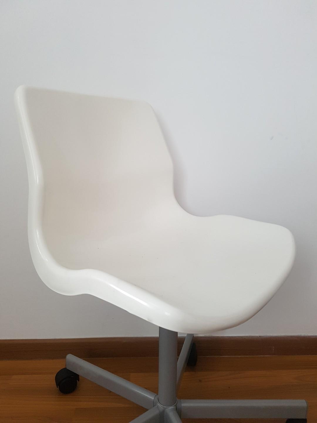 IKEA SNILLE Swivel Chair (White), Furniture & Home Living, Furniture