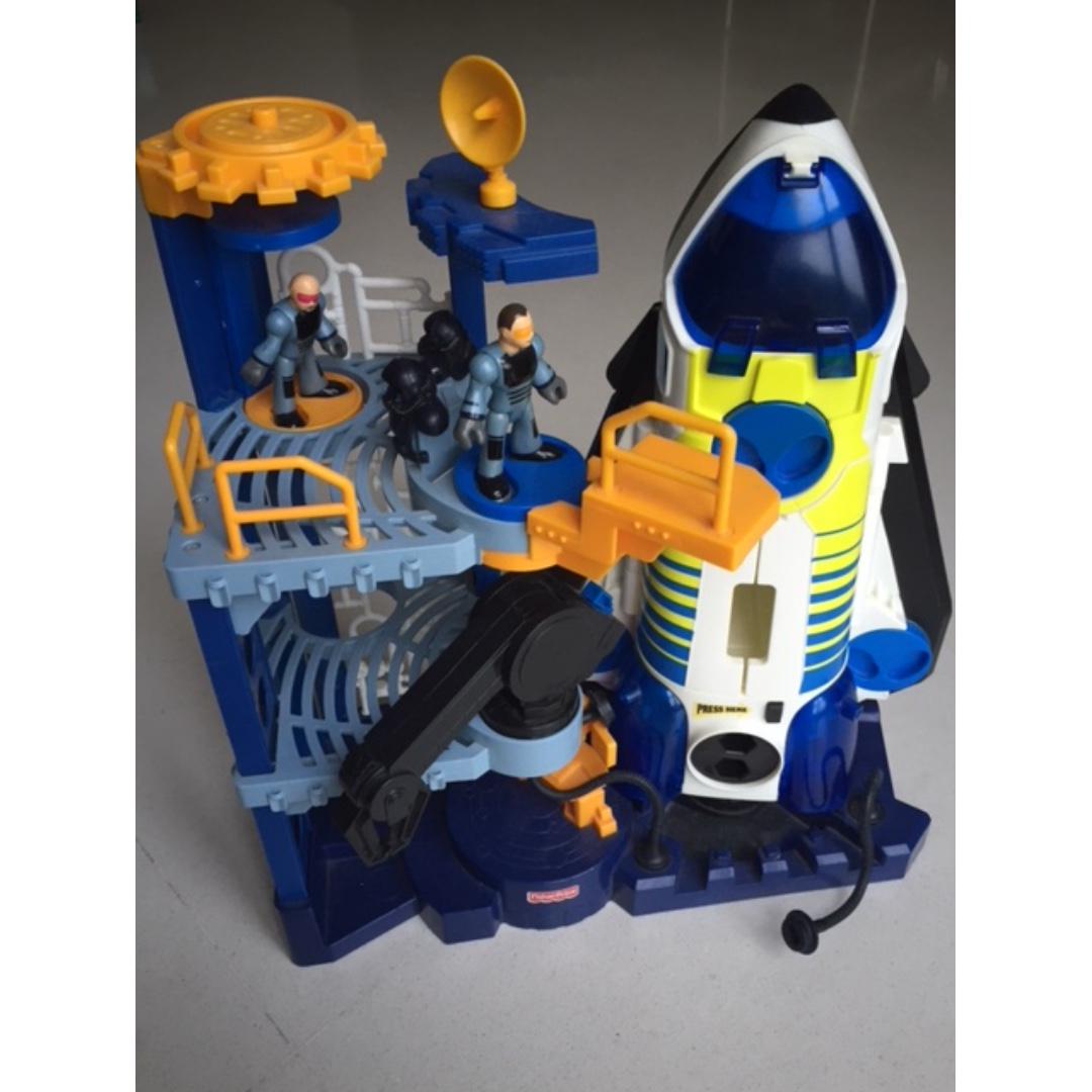 imaginext space shuttle and tower
