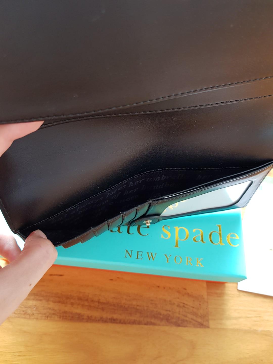 Kate Spade Hyde Lane Poppy Eliza Extra Large Wristlet / Wallet  Multifunction (100% Completely Sold Out Everywhere!), Women's Fashion, Bags  & Wallets, Purses & Pouches on Carousell