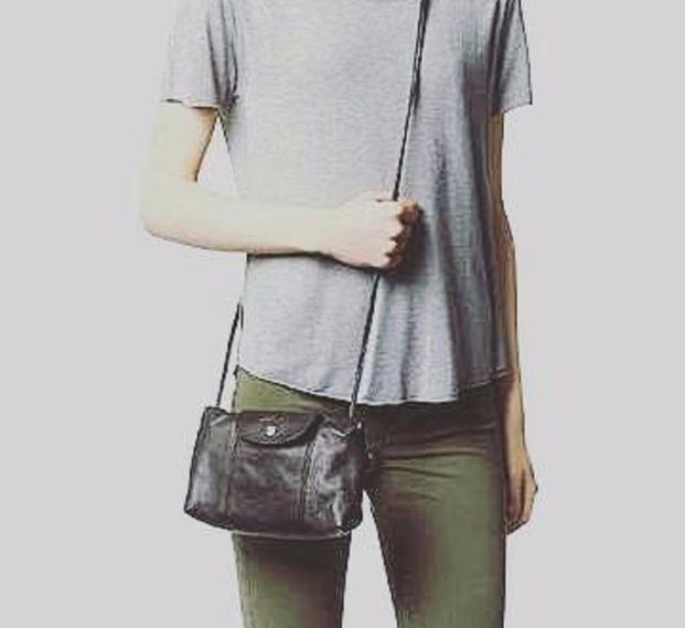 Longchamp Le Pliage Cuir Small Crossbody Bag, Women's Fashion, Bags