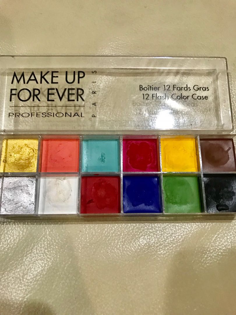 Make Up for Ever 12 Flash Color Case