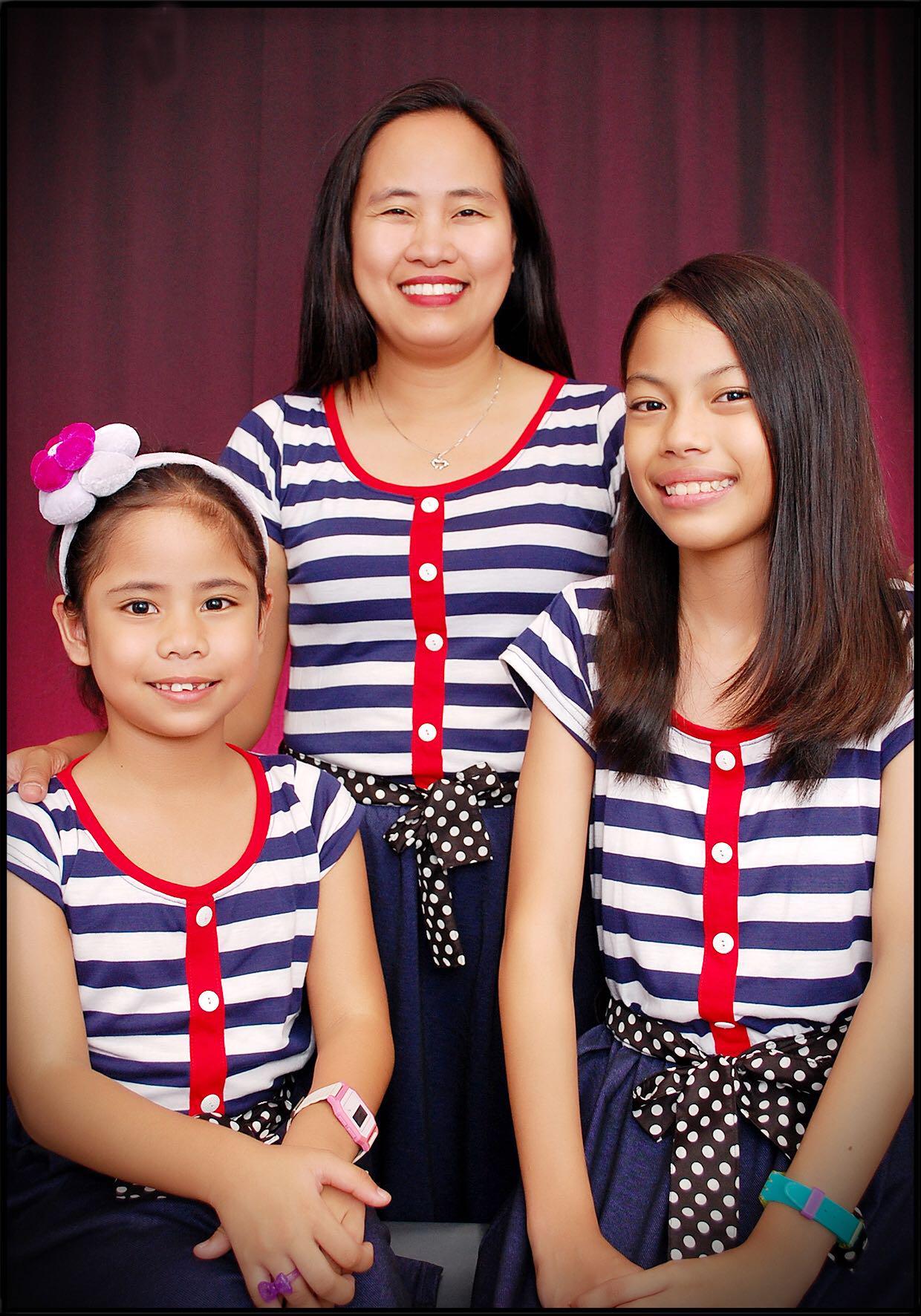 mom and daughters matching outfits