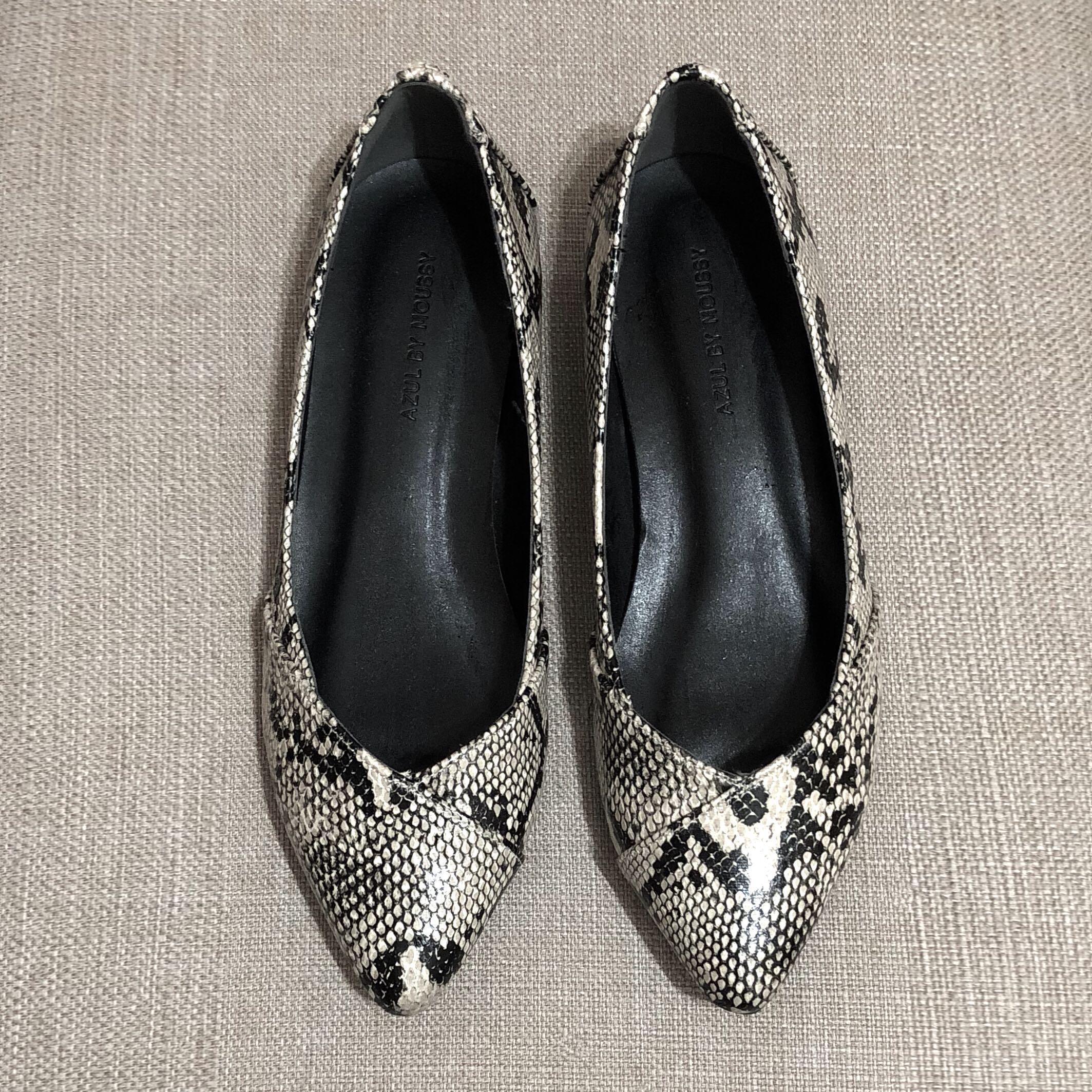 Moussy 平底鞋娃娃鞋 她的時尚 鞋子在旋轉拍賣