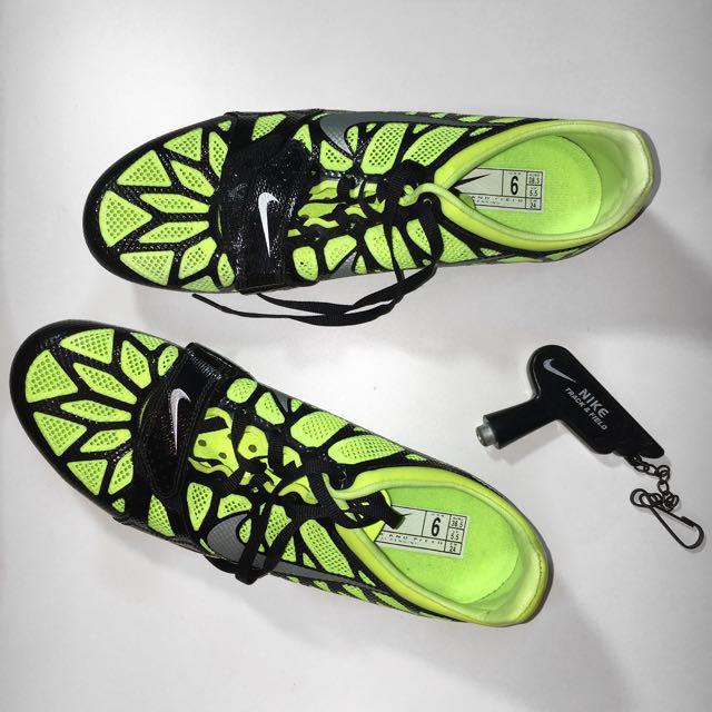 track spikes size 6