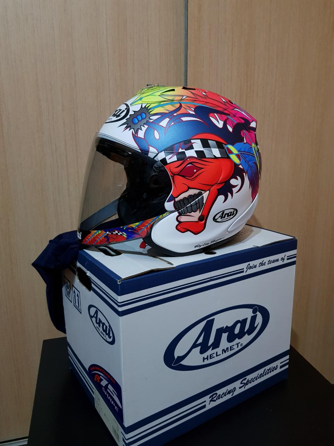 Arai scott 2025 russell helmet