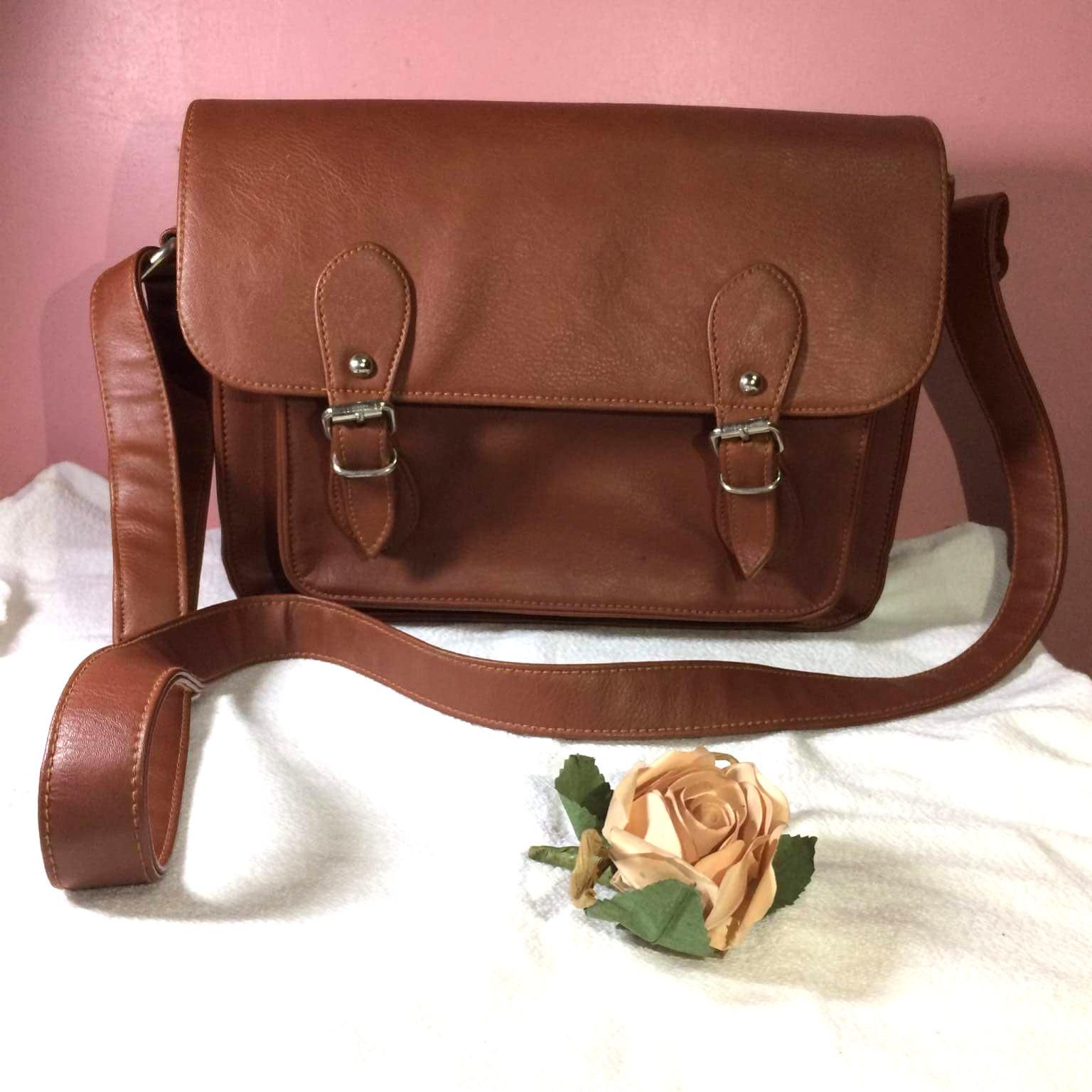 Feraud sling 2025 bag