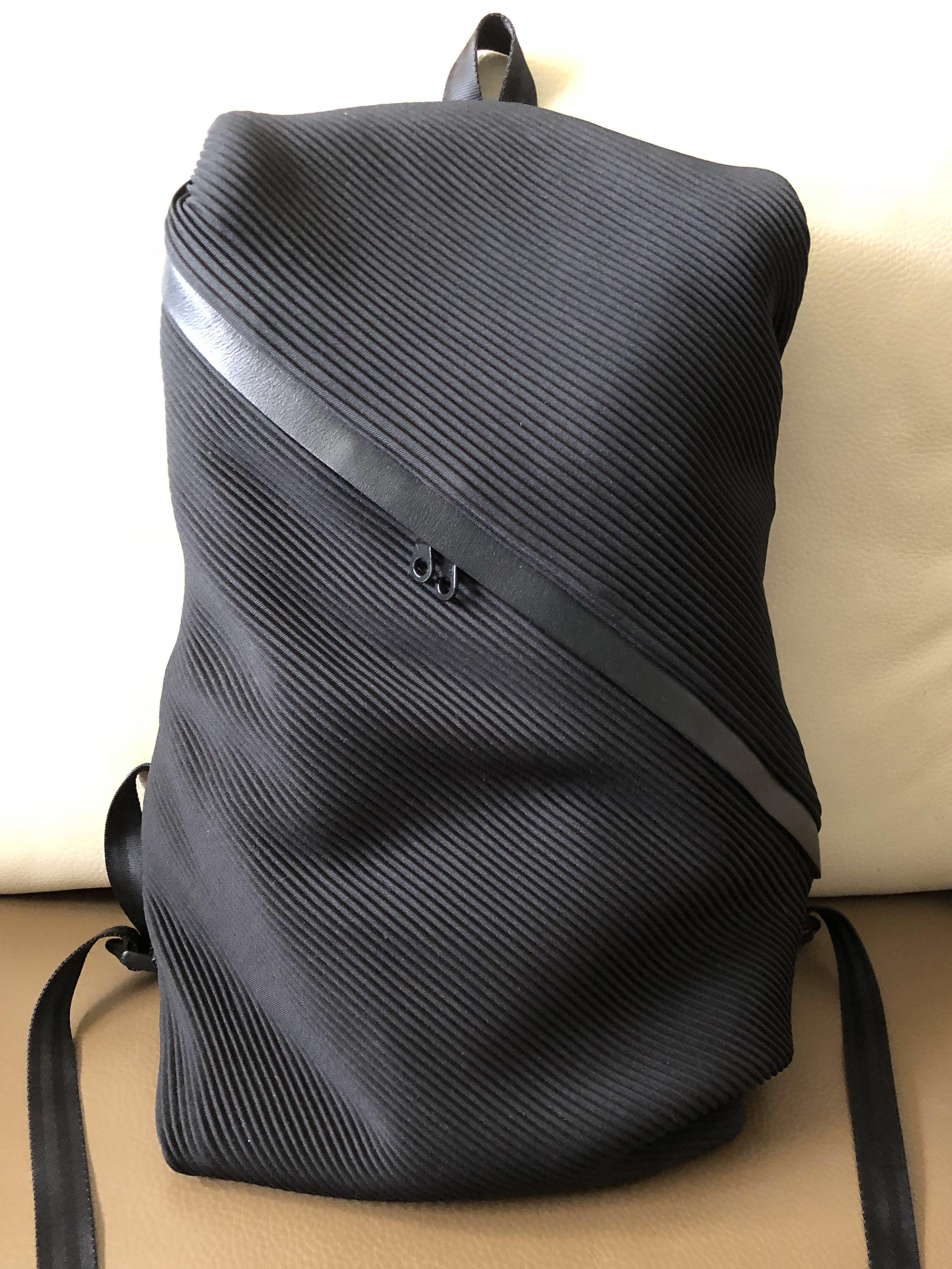 Issey miyake best sale pleats please backpack